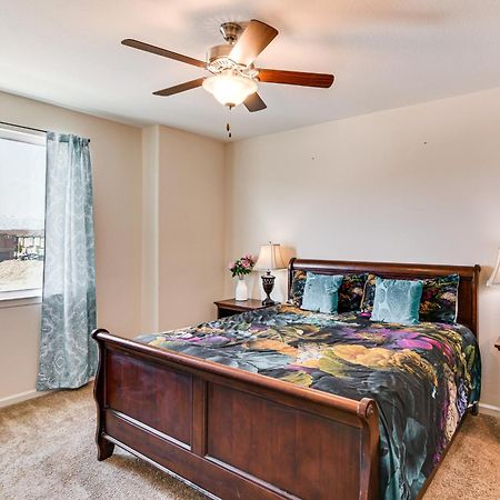 Central Carson City Townhome, 1 Mi To Downtown! المظهر الخارجي الصورة